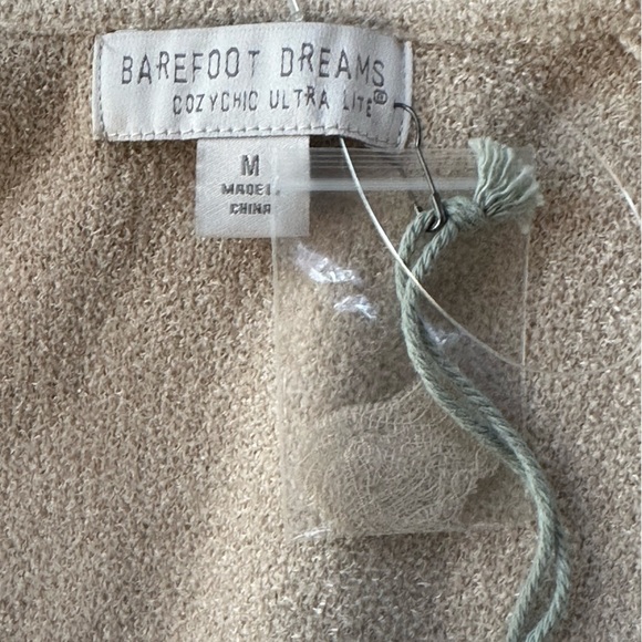 NWT! Barefoot Dreams Cozy Chic Ultra Lite Wide Collar Jacket Medium Sand Dollar - Picture 8 of 9